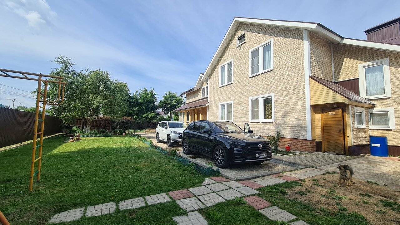 Фото Отели Дом на Гражданской Углич 136